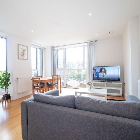 La Creme 1 Bed Apartment - Canning Town London Exterior photo