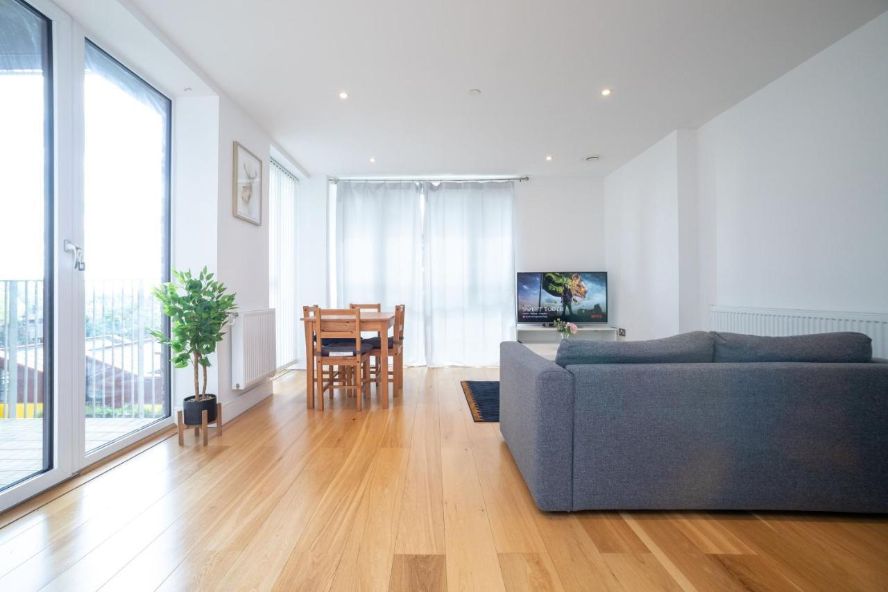 La Creme 1 Bed Apartment - Canning Town London Exterior photo